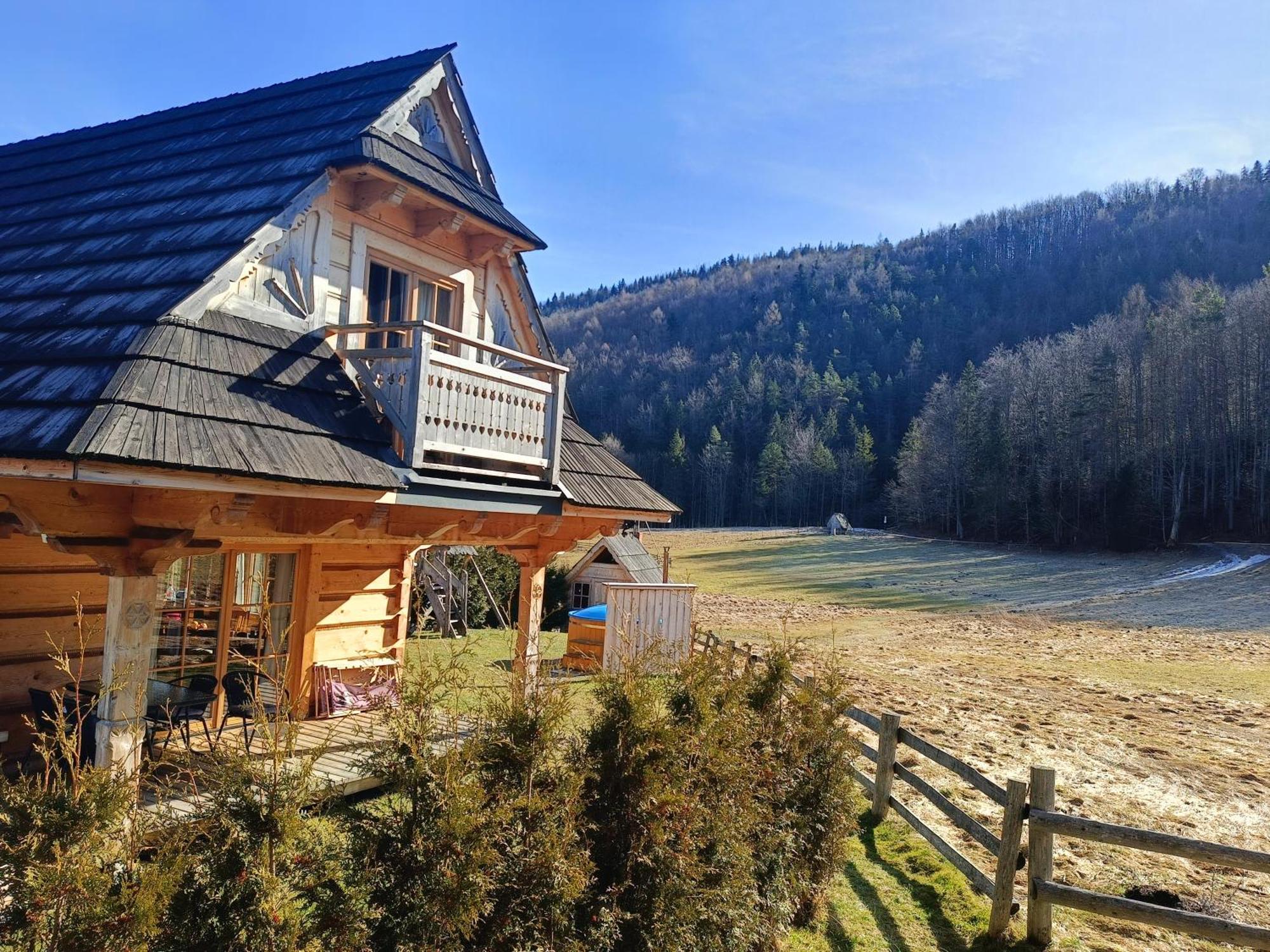 Domek Trzy Doliny Zakopane - Three Valleys Chalet Grill&Jacuzzi, Zakopane